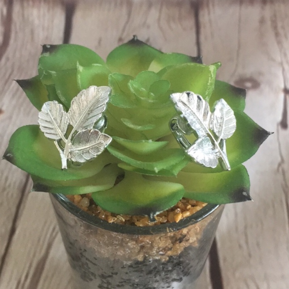 Vintage Silver Leaf Clip-On Earrings